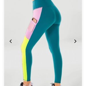 Fabletics Powerhold High waist pocket leggings